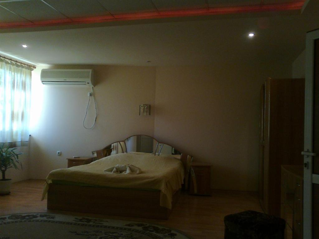 Hotel Rade 2 Vratsa Habitación foto