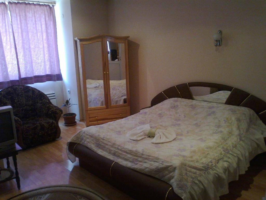 Hotel Rade 2 Vratsa Habitación foto